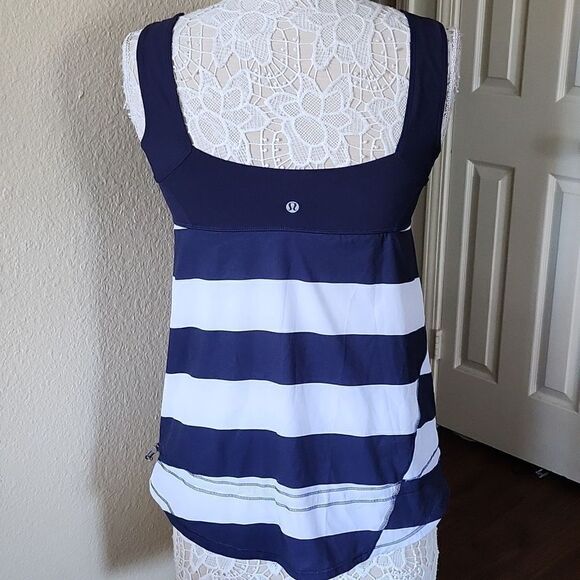 Lululemon Athletica Top - Picture 3 of 8